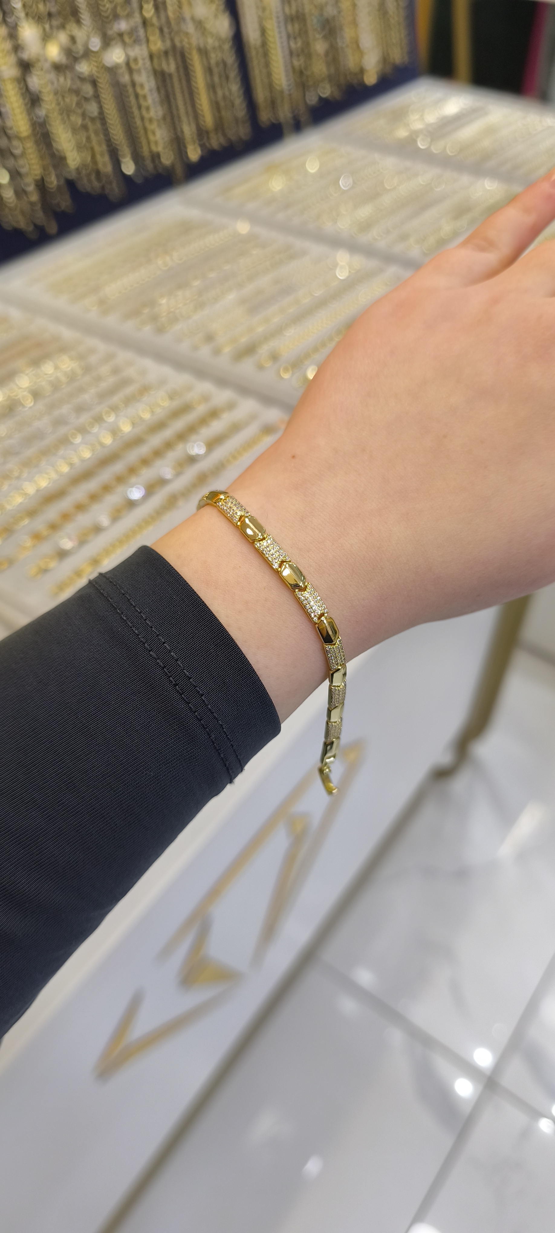 XUPING-YILANS MODELS