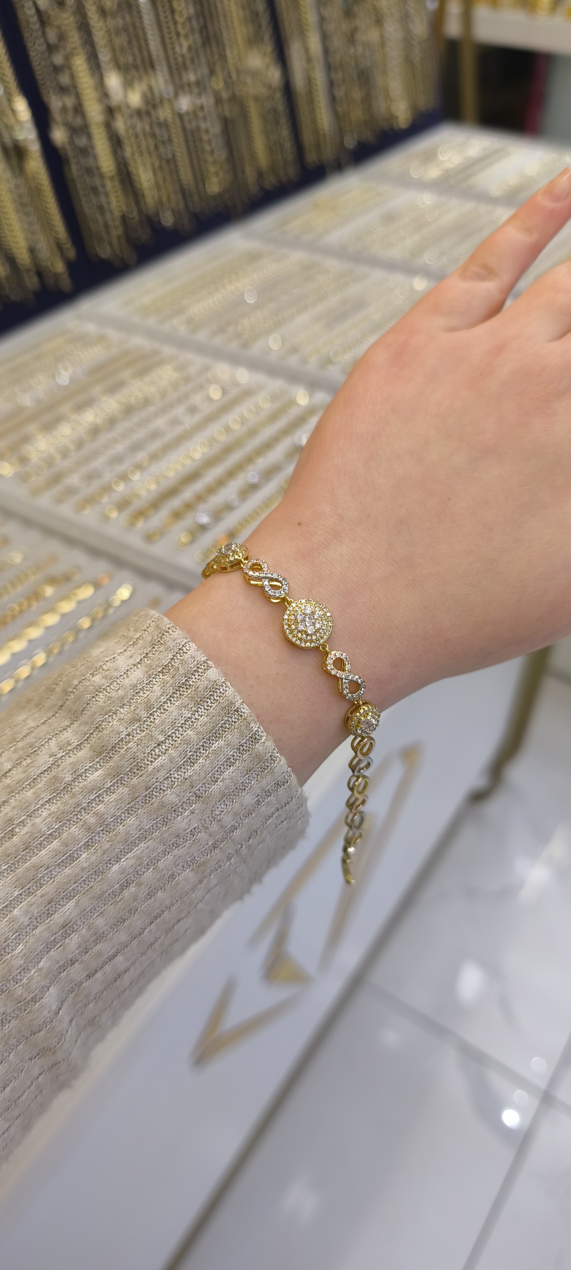 XUPING-TAŞLI SONSUZLUK MODEL