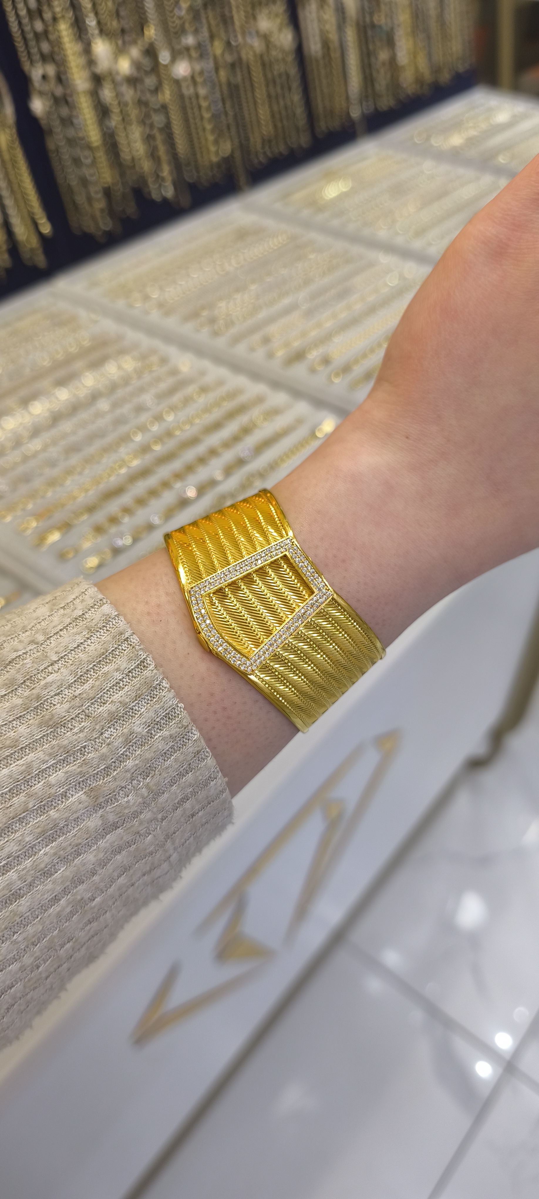 ALTIN KAPLAMA-HASIR KELEPÇE