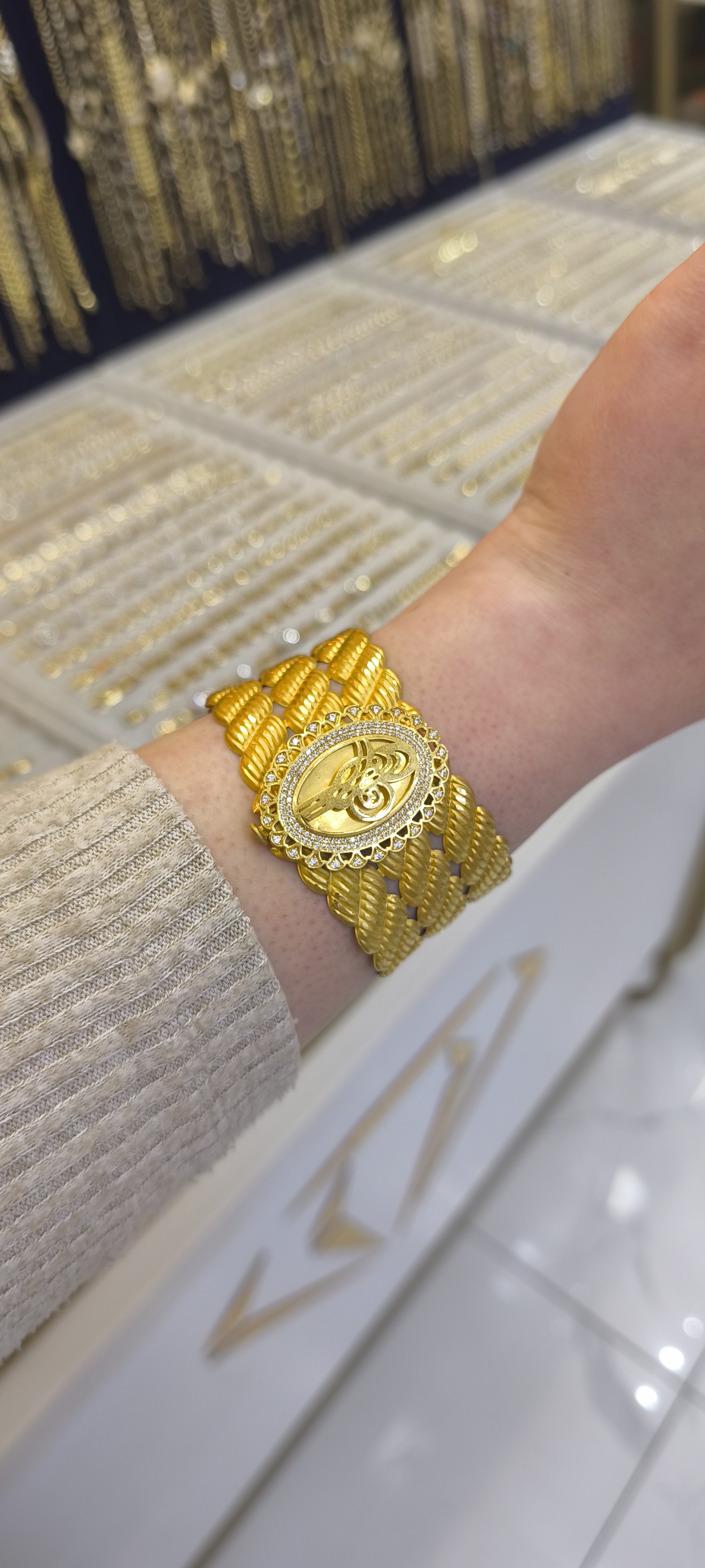 ALTIN KAPLAMA-HASIR KELEPÇE