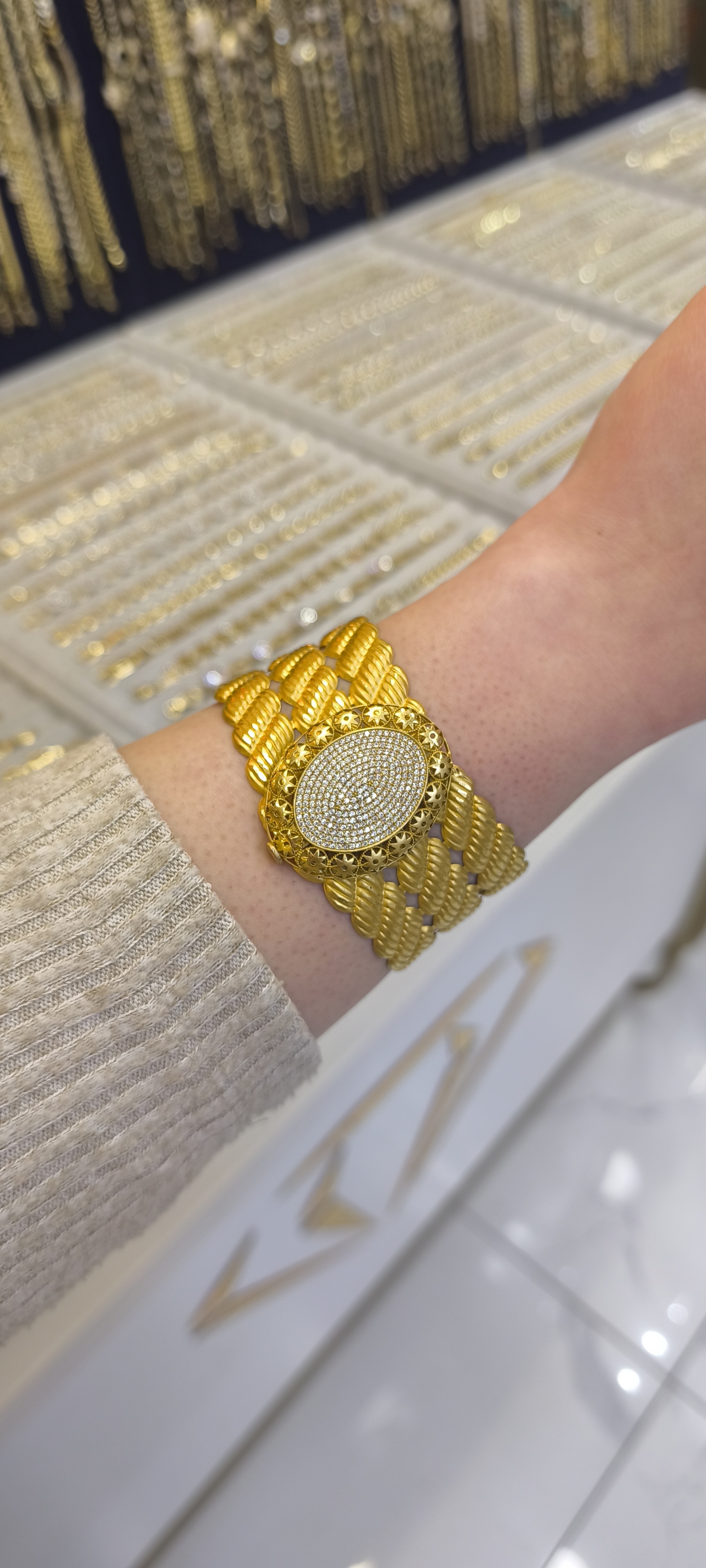 ALTIN KAPLAMA-HASIR KELEPÇE